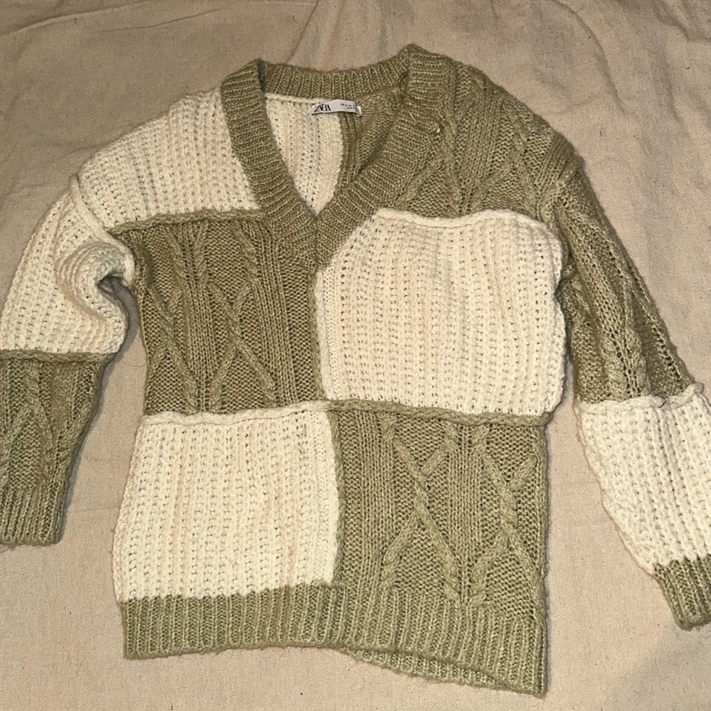 Zara Olive and Cream V-Neck Sweater